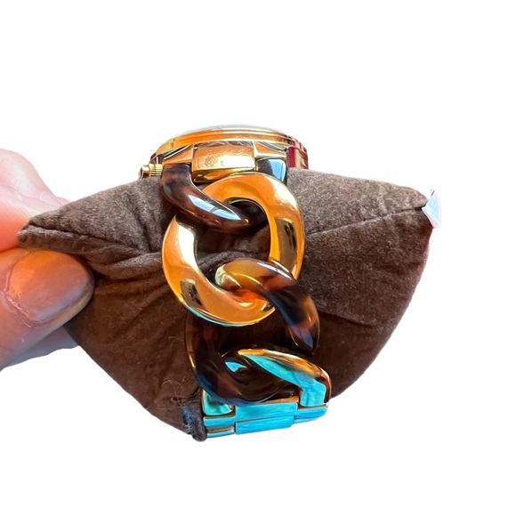 Vintage Michael Kors Turtle Shell Gold Watch - Picture 9 of 13